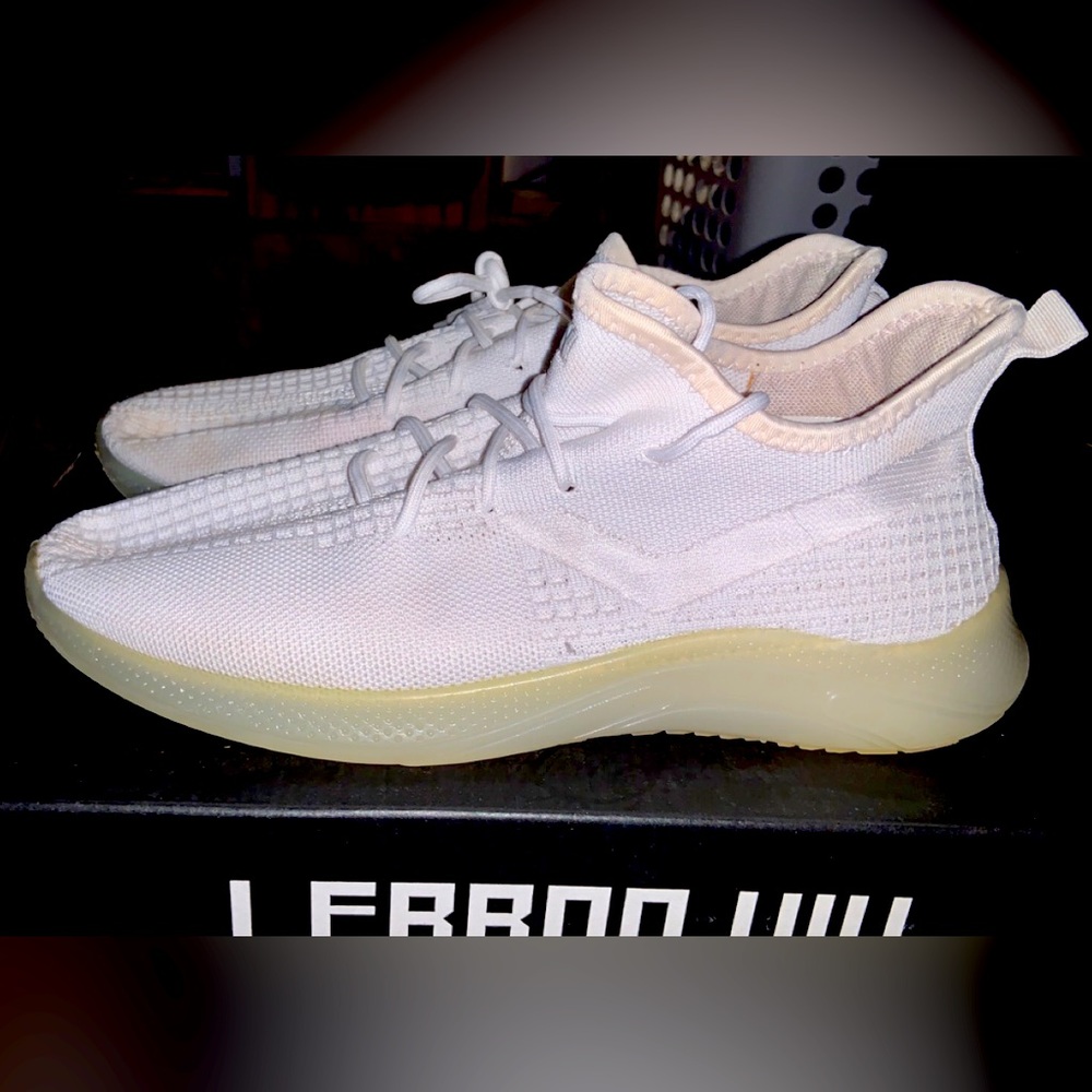 Mens White Shoes PONY 11.5